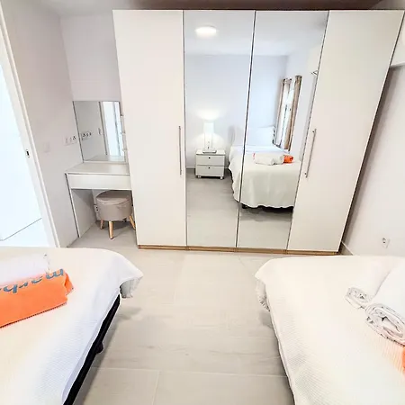 Skol 408a 2 Bedrooms Duplex With Sea Views