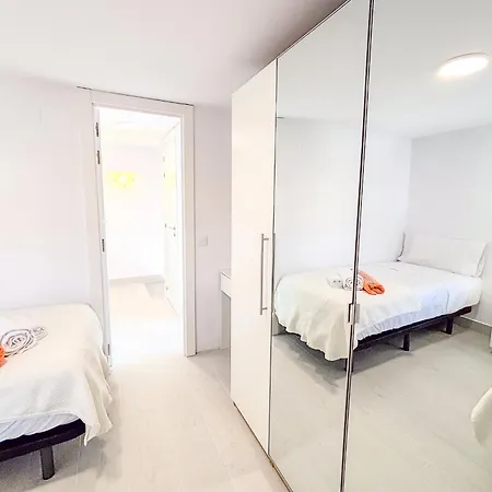 Skol 408a 2 Bedrooms Duplex With Sea Views *